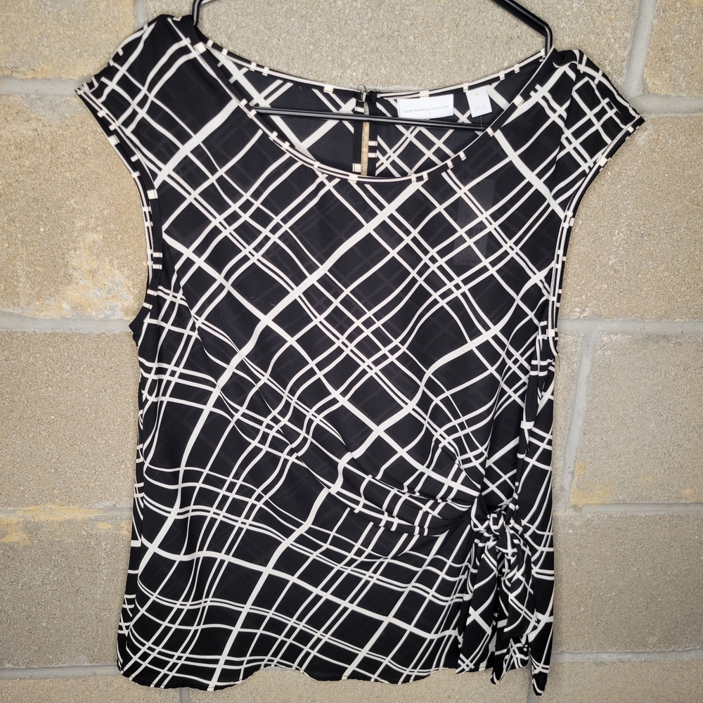 New York & Company Black Blouse with White Grid and Side Tie Sz. M